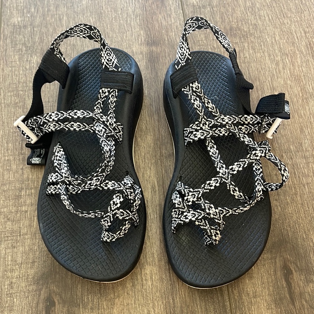 Black and white chacos